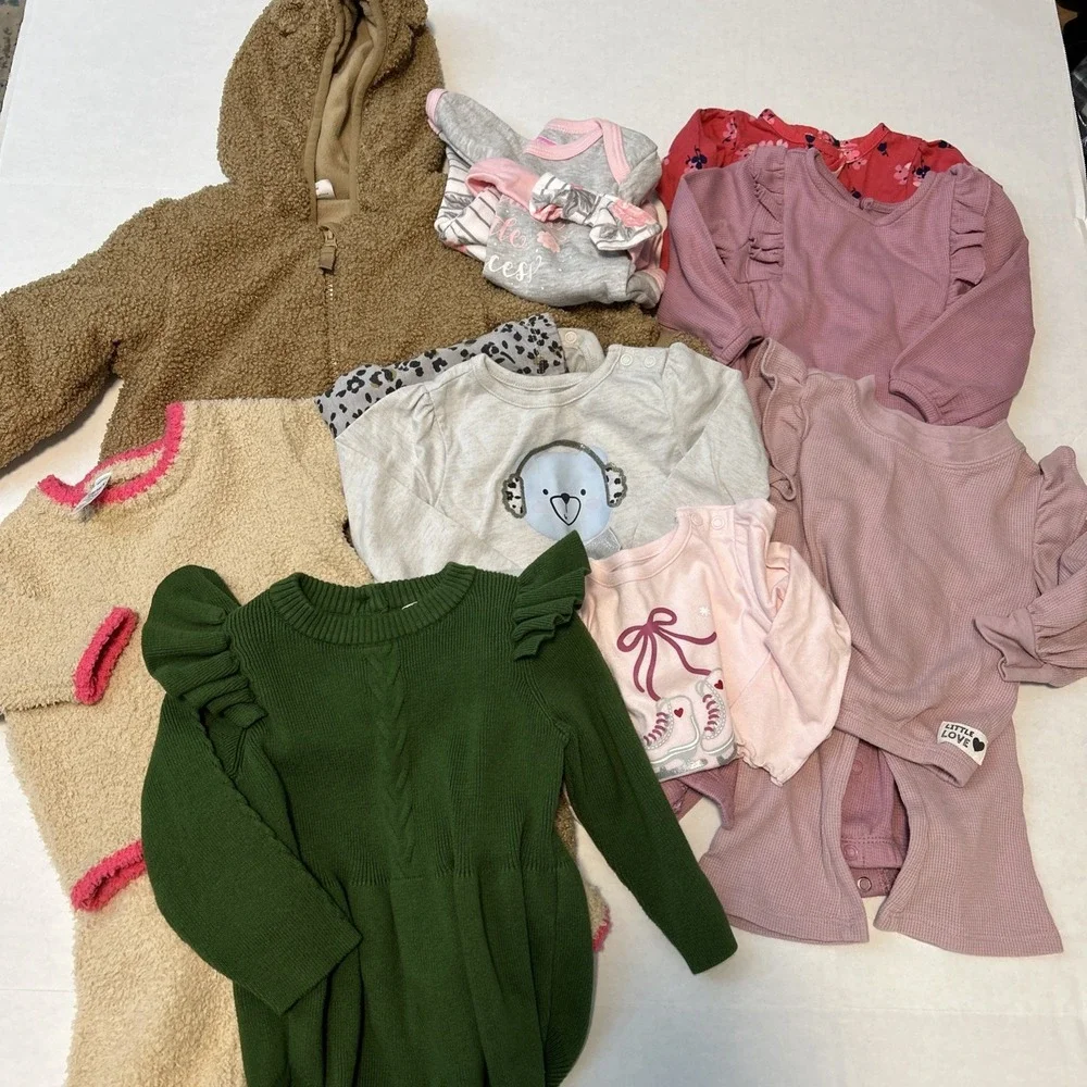 Lot of 9 Winter 6-9 Mo Baby Girl Clothes 15 Total Pieces B138